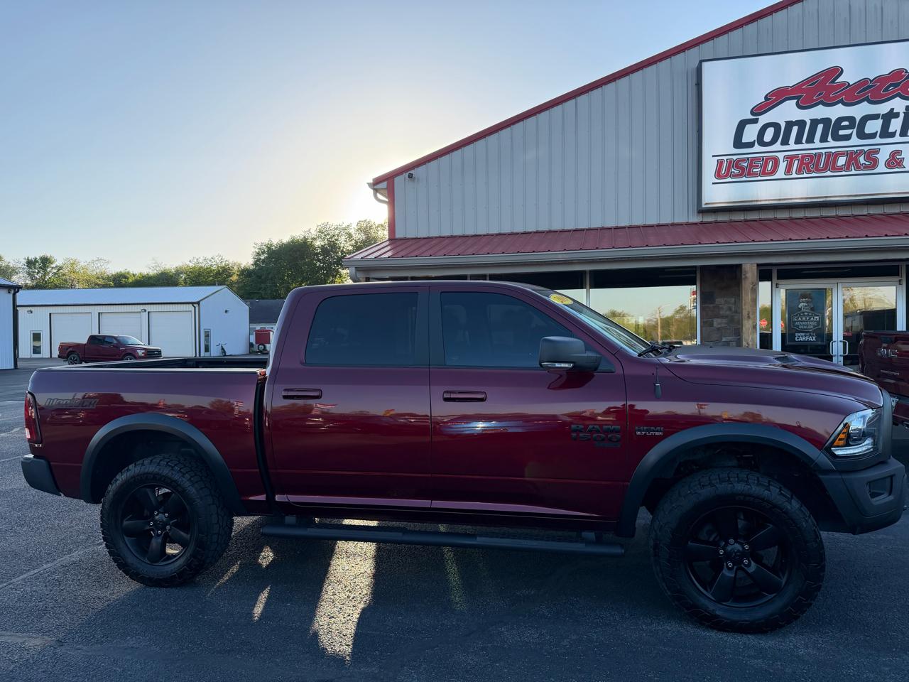 RAM 1500 Classic Warlock 4x4 Crew Cab 5'7" Box 2019