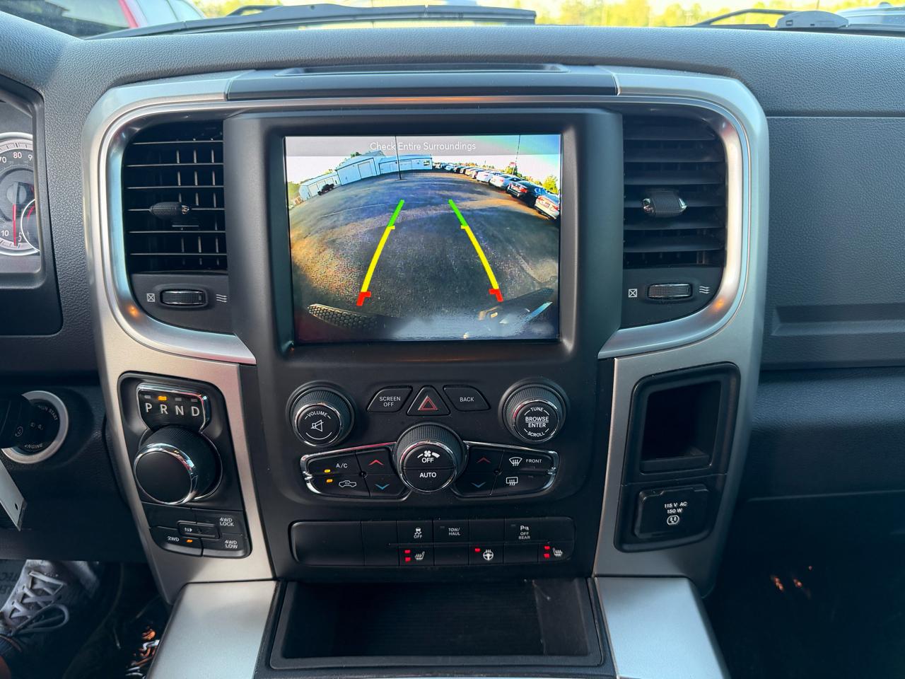 RAM 1500 Classic Warlock 4x4 Crew Cab 5'7" Box 2019