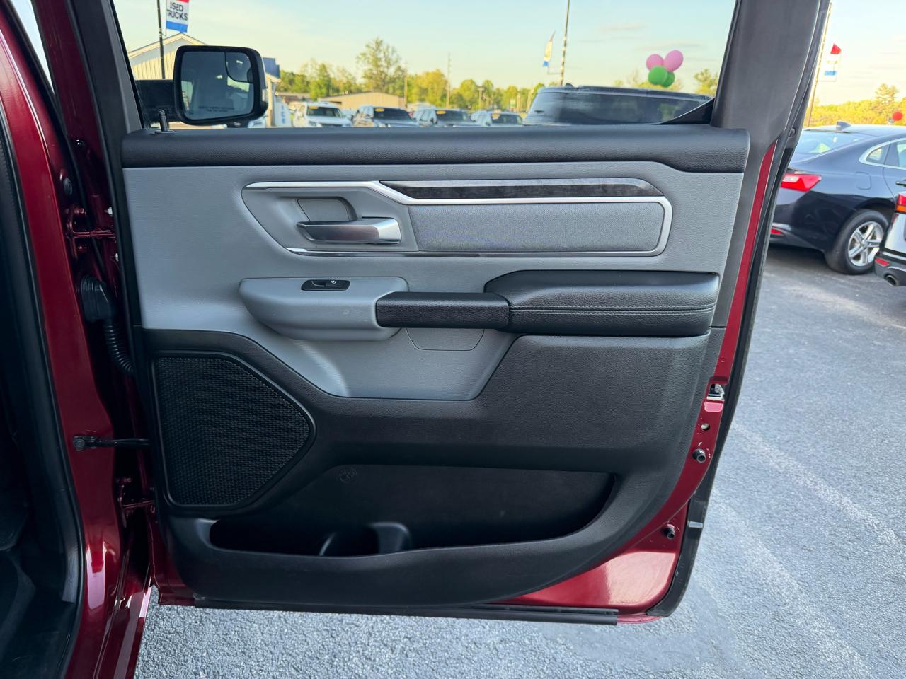 RAM 1500 Big Horn/Lone Star 4x4 Crew Cab 5'7" Box 2019