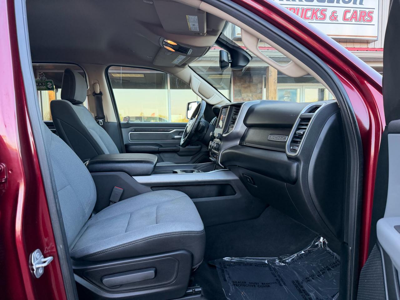 RAM 1500 Big Horn/Lone Star 4x4 Crew Cab 5'7" Box 2019