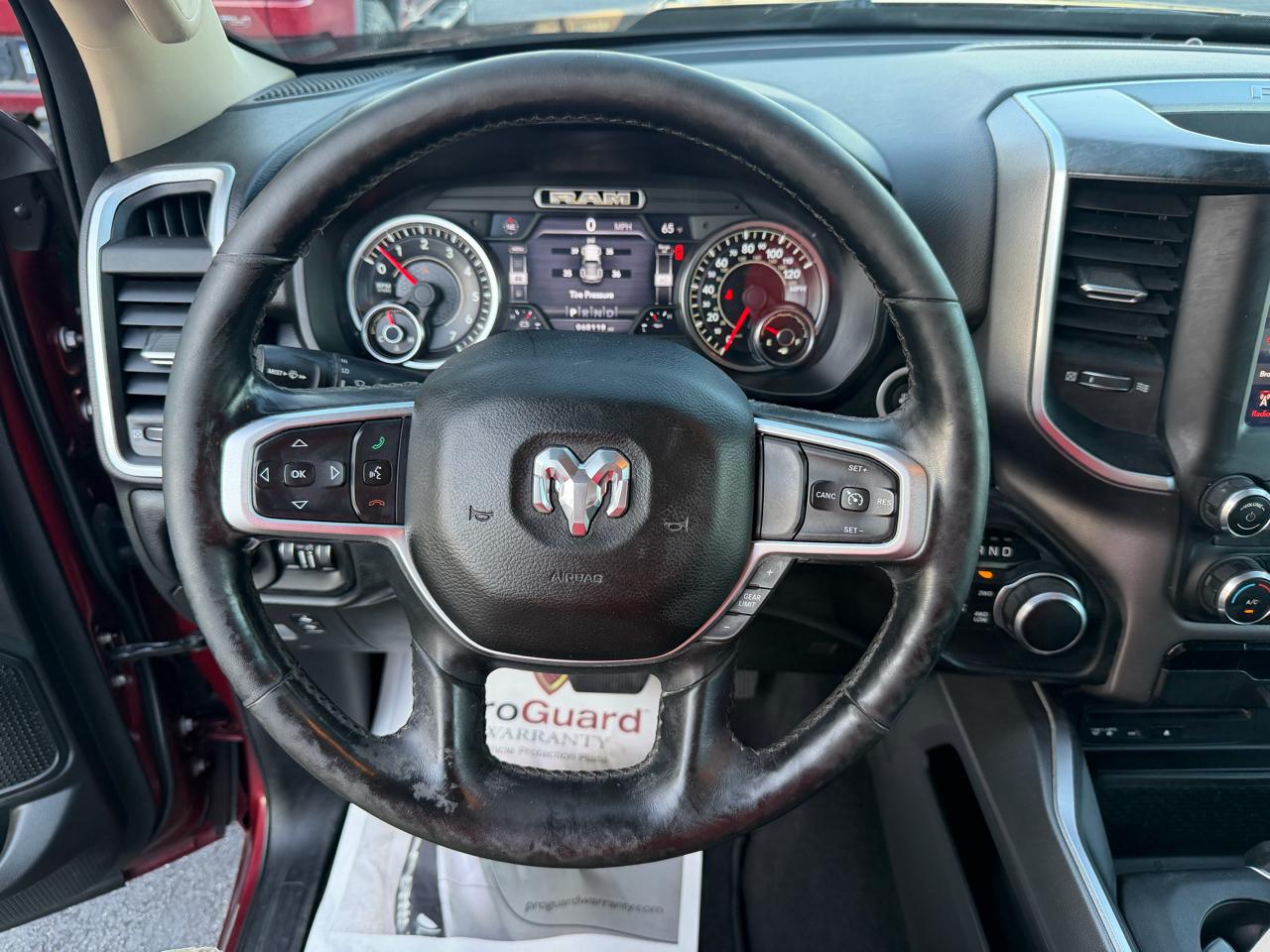 RAM 1500 Big Horn/Lone Star 4x4 Crew Cab 5'7" Box 2019