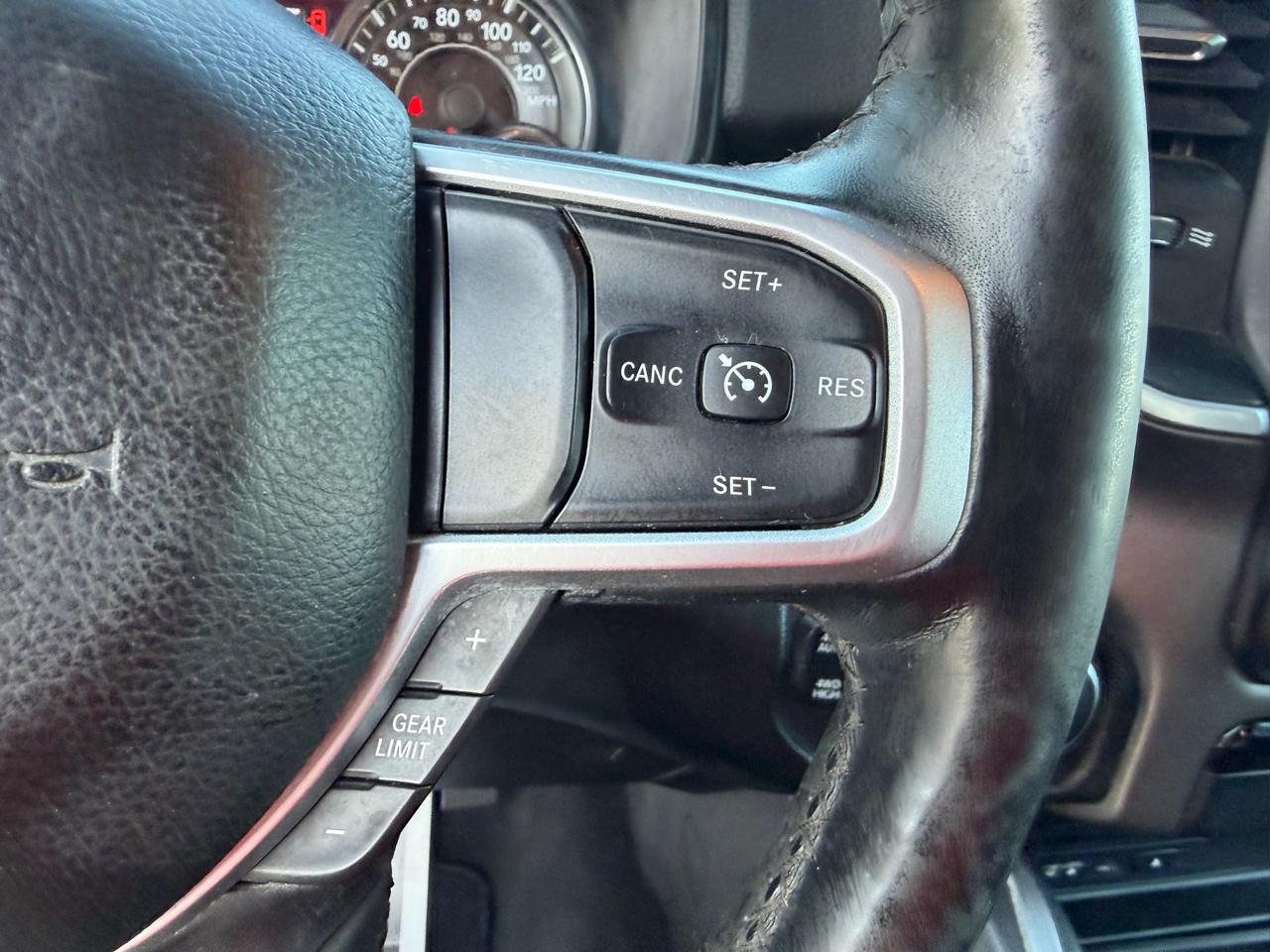 RAM 1500 Big Horn/Lone Star 4x4 Crew Cab 5'7" Box 2019