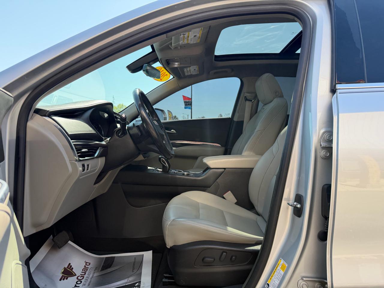 Cadillac XT4 AWD 4dr Luxury 2019