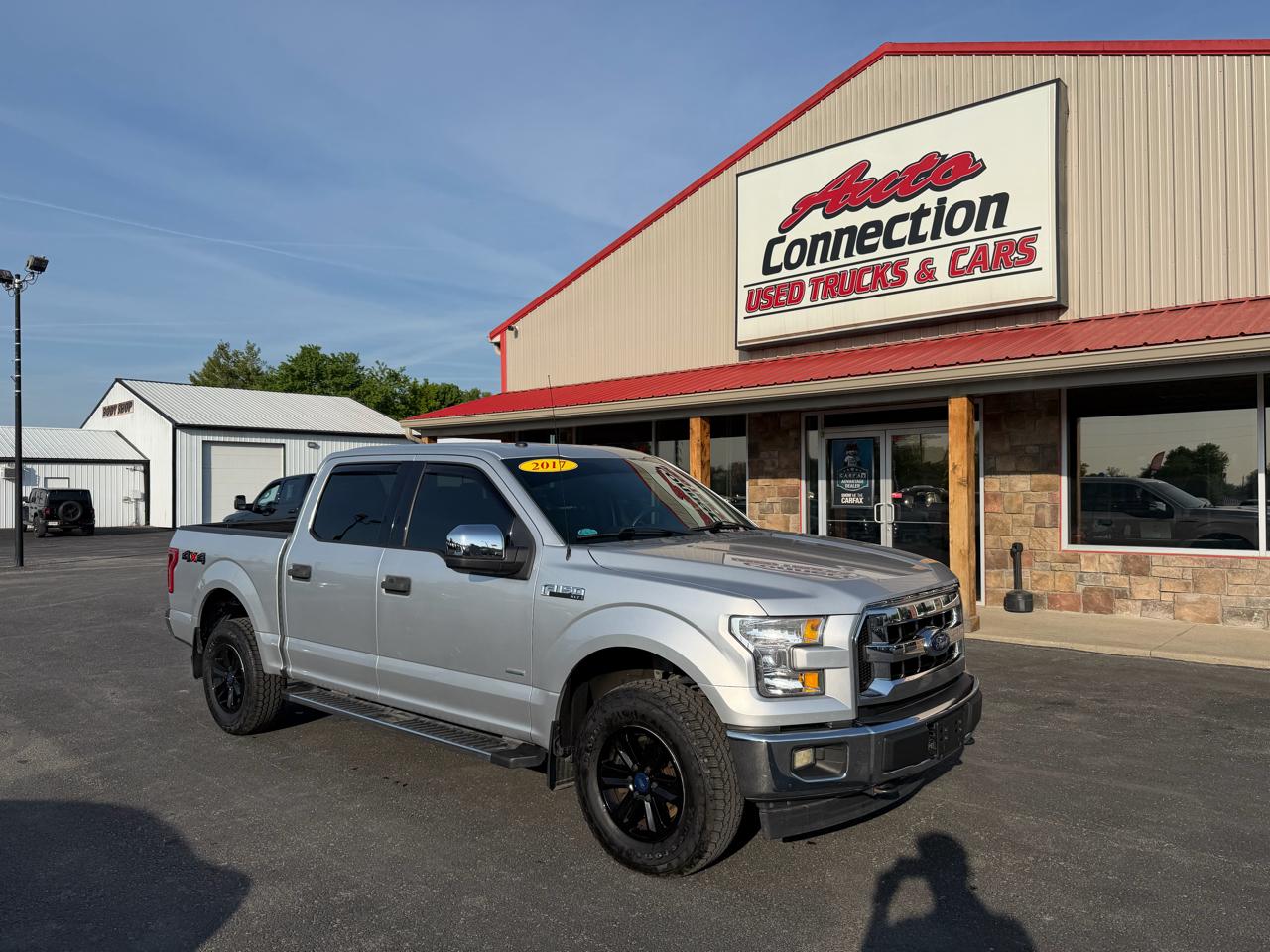 Ford F-150 4WD SuperCrew 139" XLT 2017