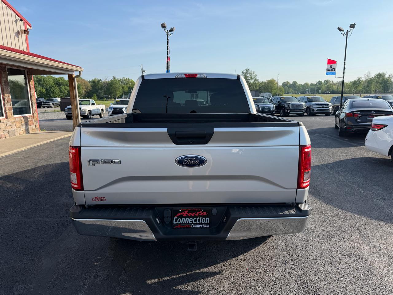 Ford F-150 4WD SuperCrew 139" XLT 2017