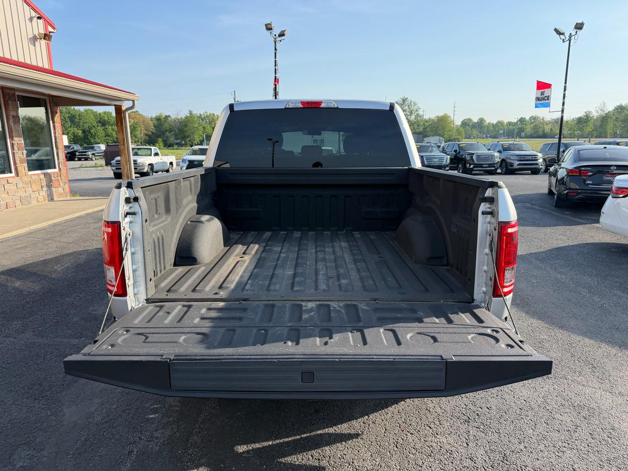 Ford F-150 4WD SuperCrew 139" XLT 2017