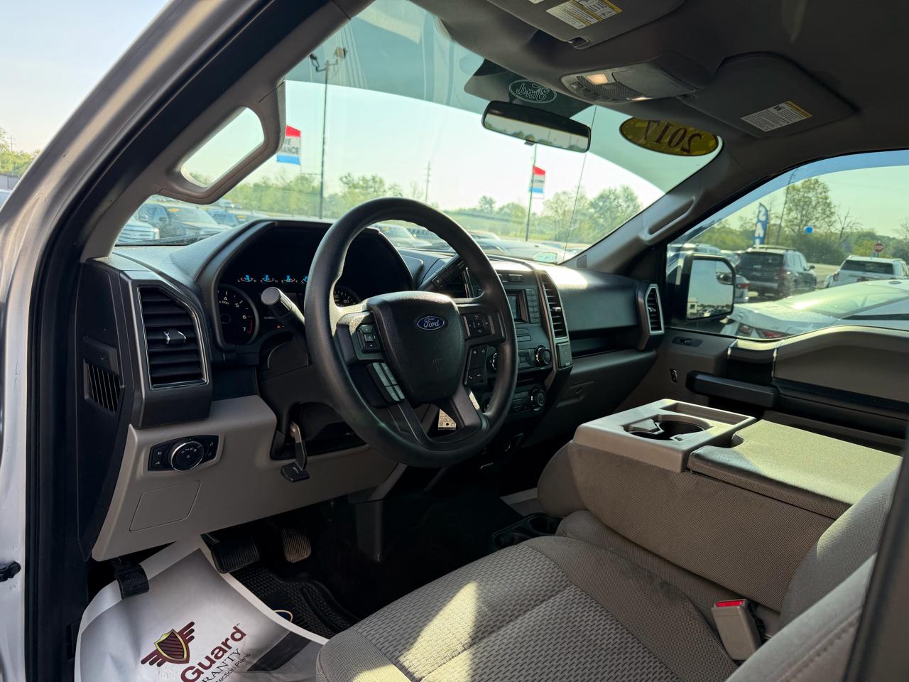 Ford F-150 4WD SuperCrew 139" XLT 2017