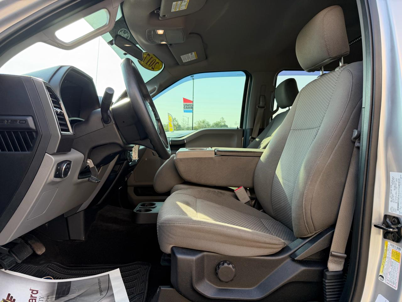 Ford F-150 4WD SuperCrew 139" XLT 2017