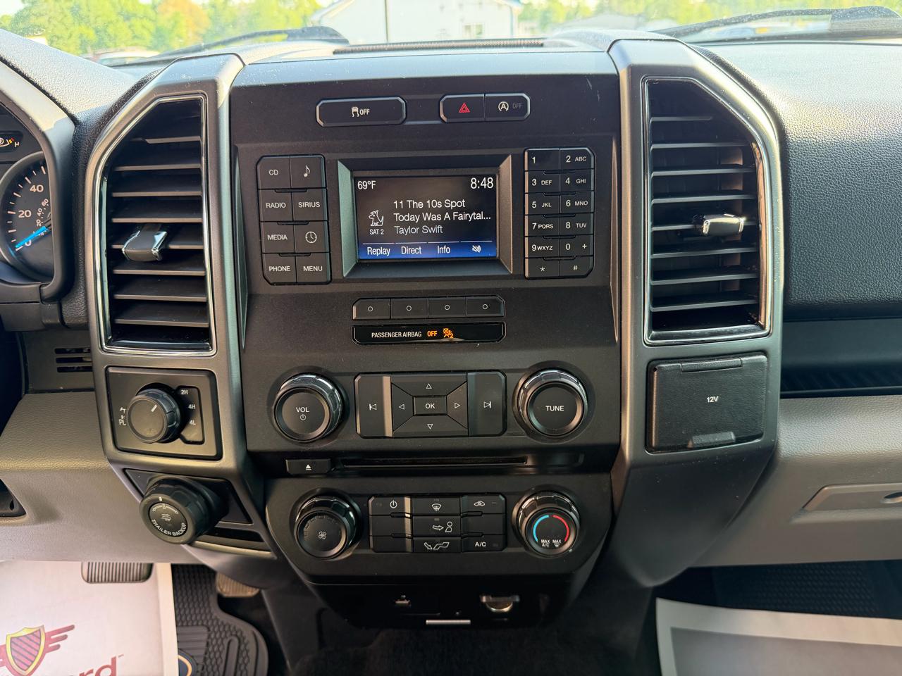 Ford F-150 4WD SuperCrew 139" XLT 2017