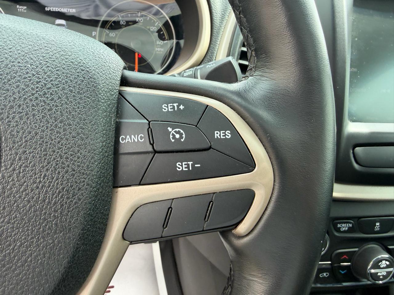 Jeep Cherokee 4WD 4dr Limited 2016