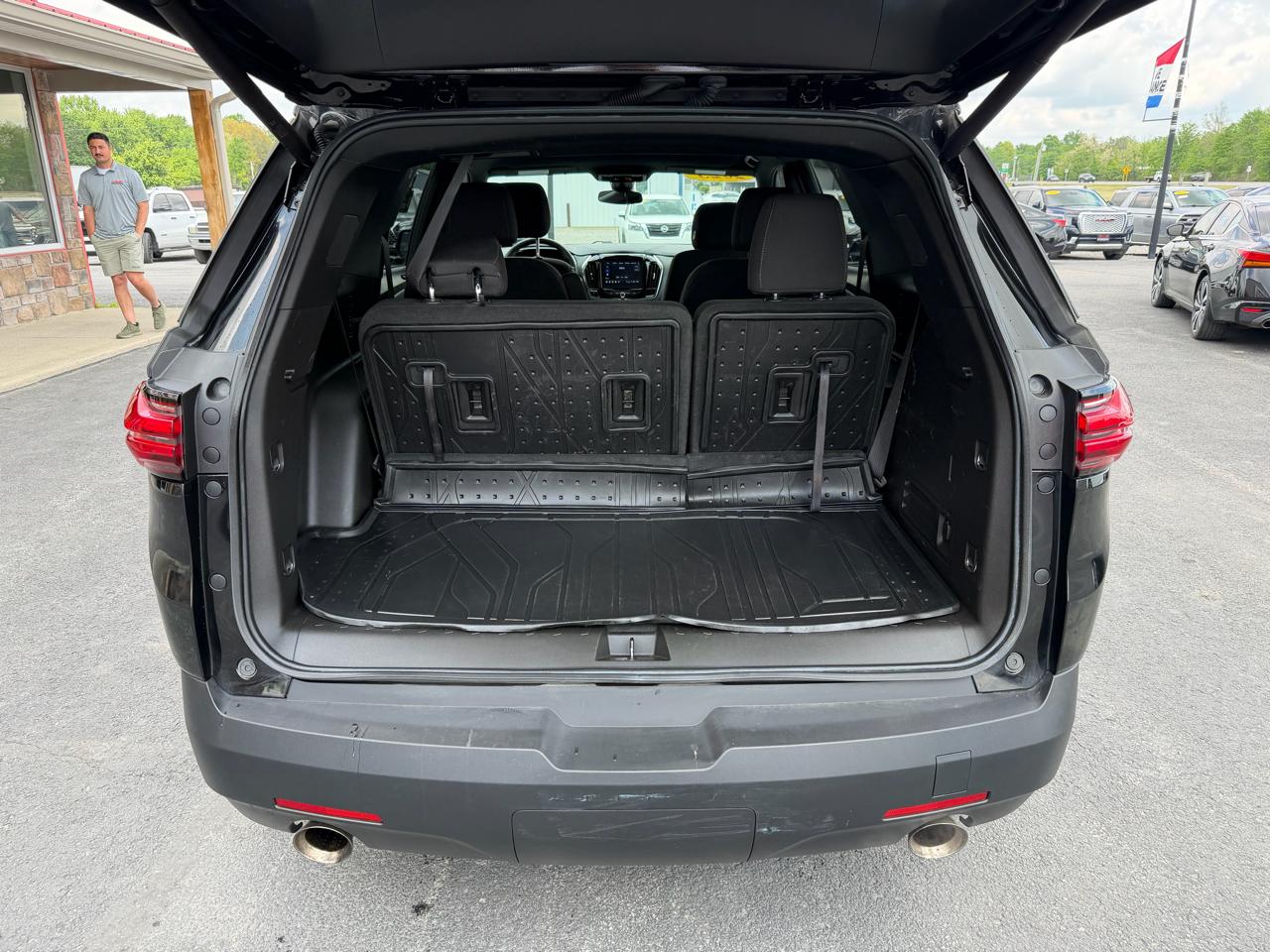 Chevrolet Traverse AWD 4dr LT Cloth w/1LT 2023