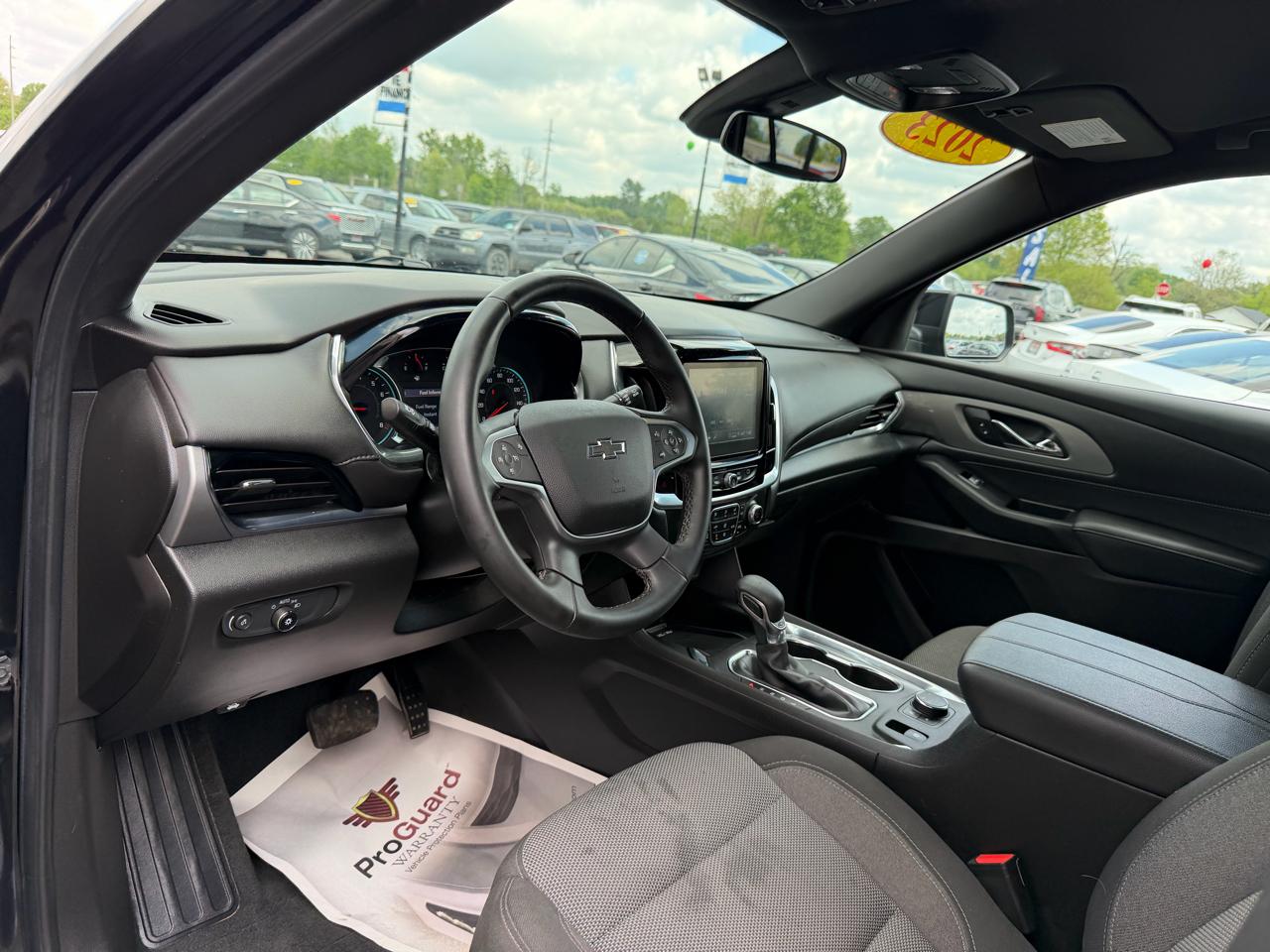 Chevrolet Traverse AWD 4dr LT Cloth w/1LT 2023