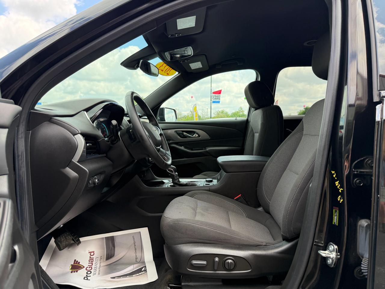 Chevrolet Traverse AWD 4dr LT Cloth w/1LT 2023