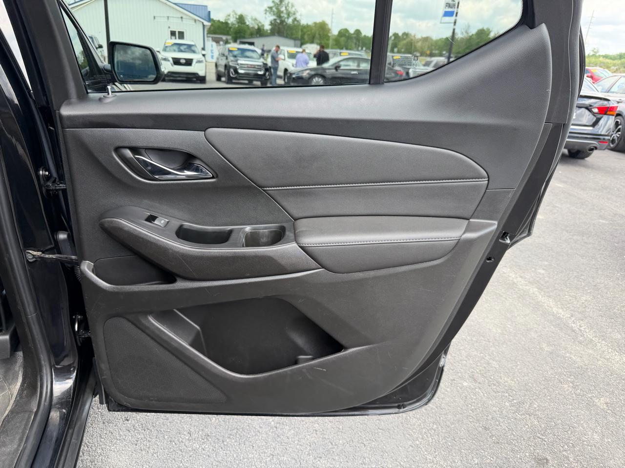 Chevrolet Traverse AWD 4dr LT Cloth w/1LT 2023