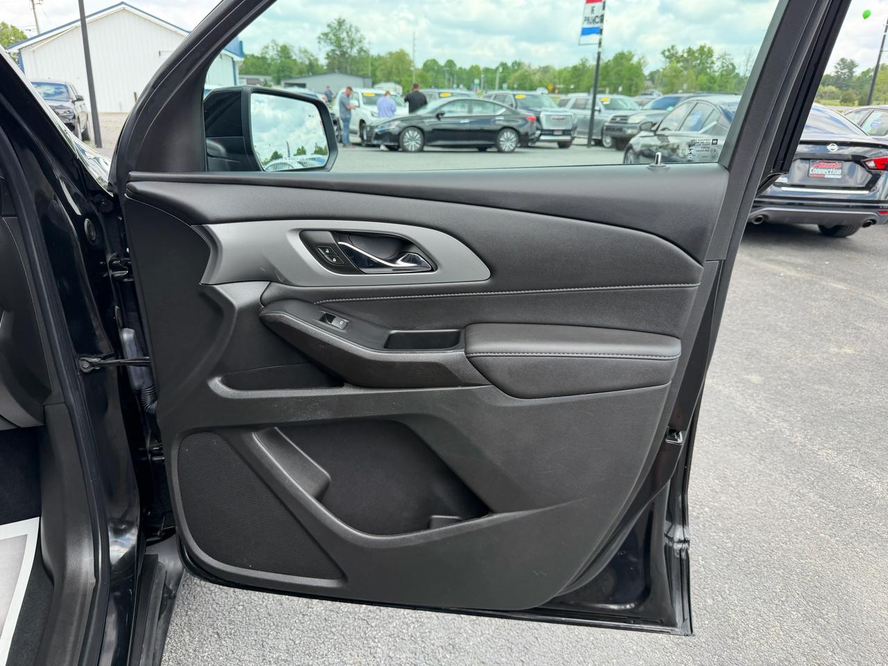 Chevrolet Traverse AWD 4dr LT Cloth w/1LT 2023