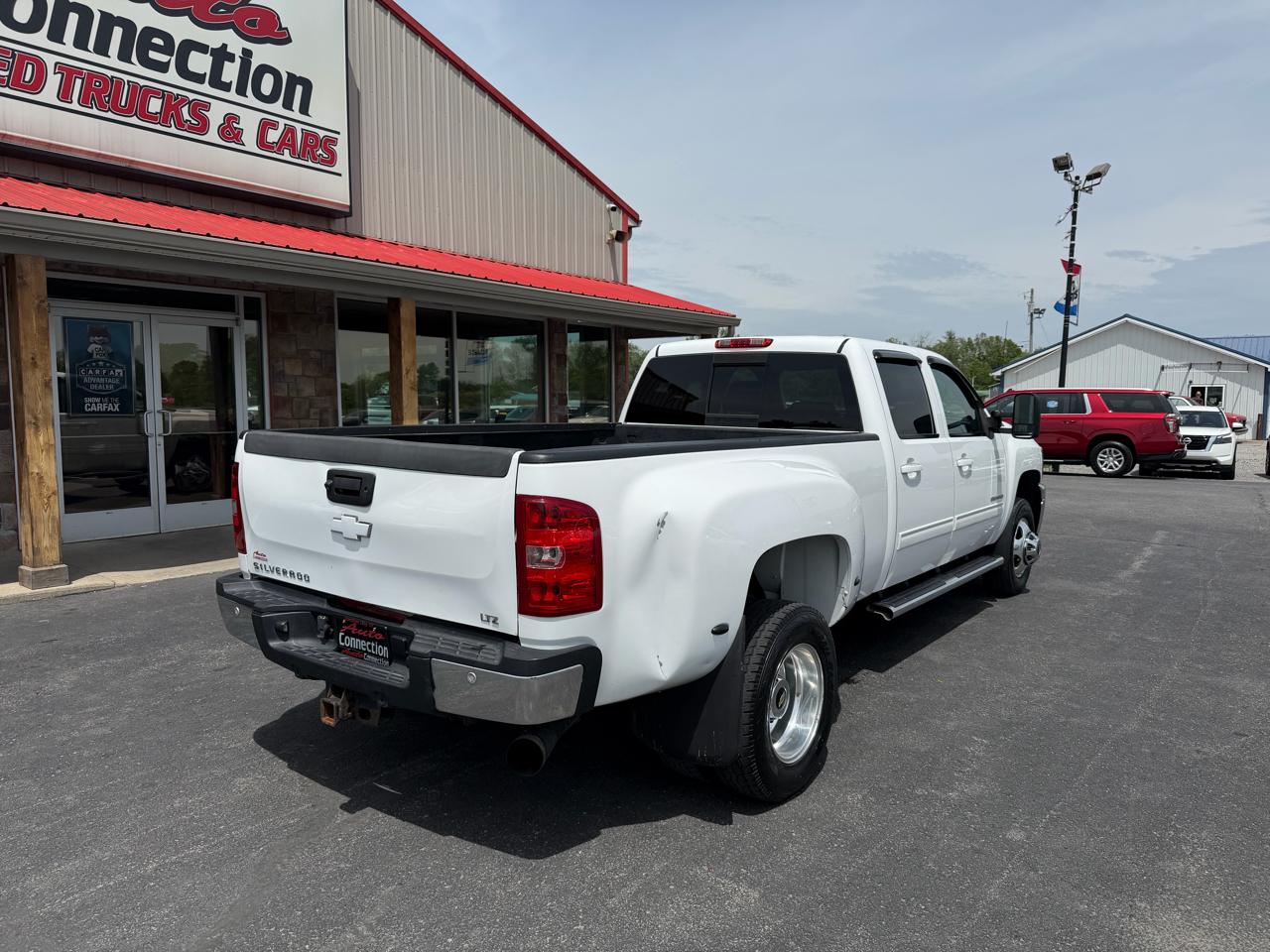 Chevrolet Silverado 3500HD 4WD Crew Cab 167.7" LTZ 2013