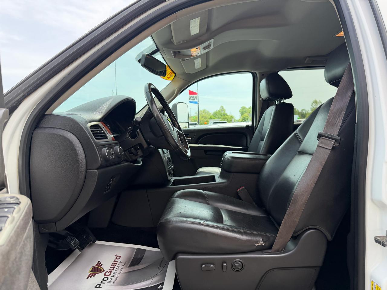 Chevrolet Silverado 3500HD 4WD Crew Cab 167.7" LTZ 2013