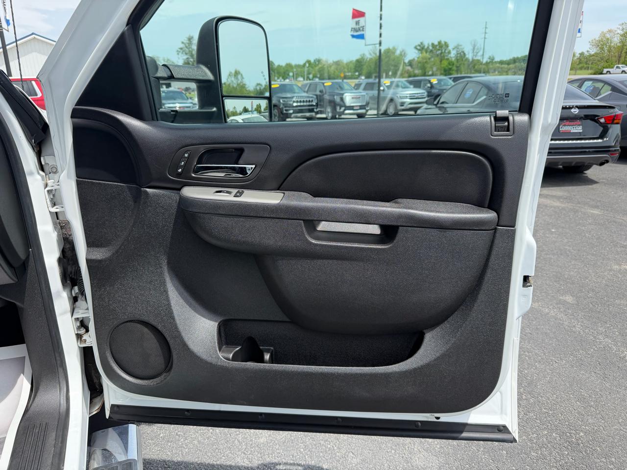 Chevrolet Silverado 3500HD 4WD Crew Cab 167.7" LTZ 2013