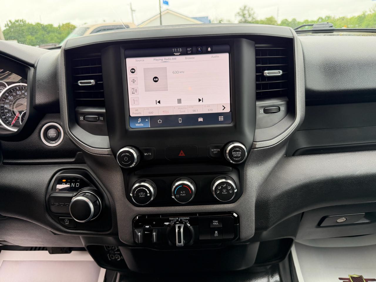 RAM 1500 2WD Quad Cab 140.5" Tradesman 2024