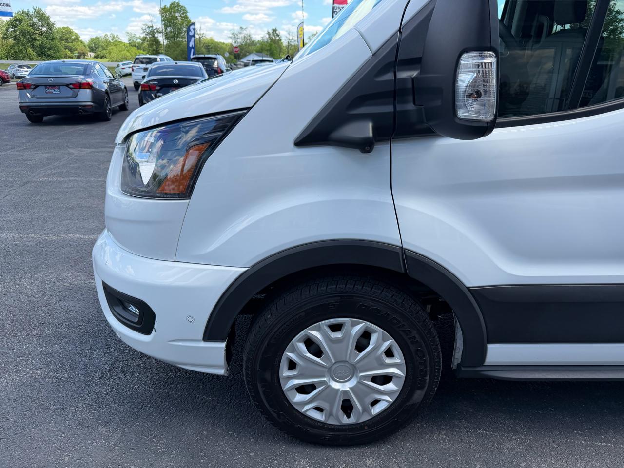Ford Transit Passenger Wagon T-350 148" Med Roof XLT RWD 2023