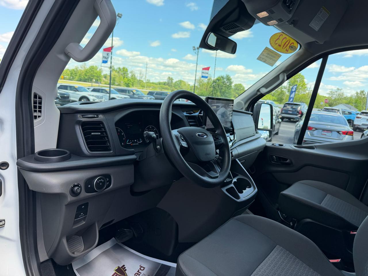 Ford Transit Passenger Wagon T-350 148" Med Roof XLT RWD 2023