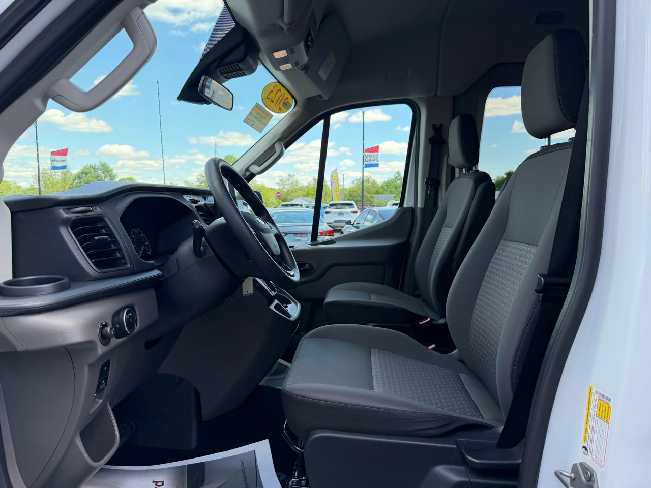 Ford Transit Passenger Wagon T-350 148" Med Roof XLT RWD 2023
