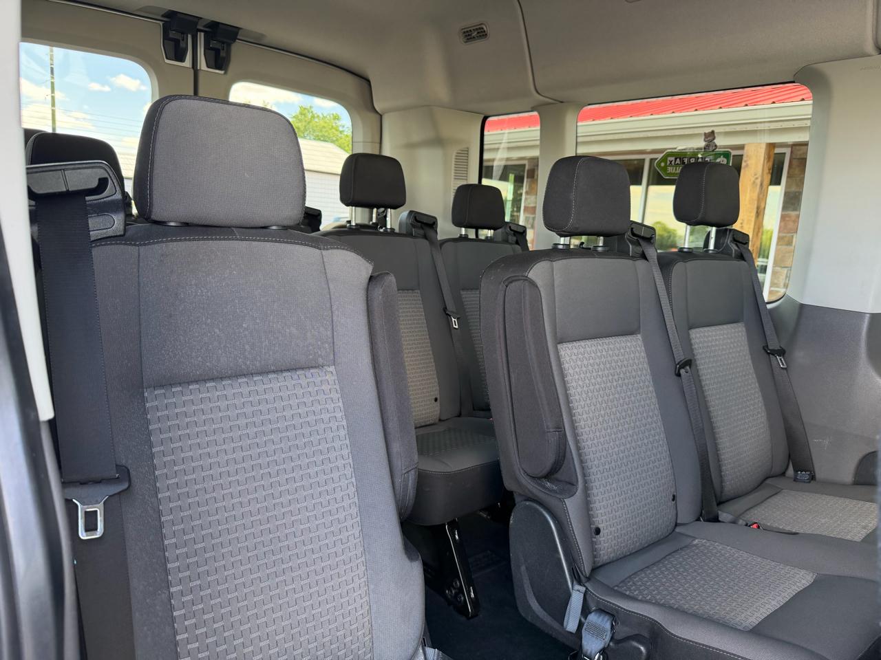 Ford Transit Passenger Wagon T-350 148" Med Roof XLT RWD 2023