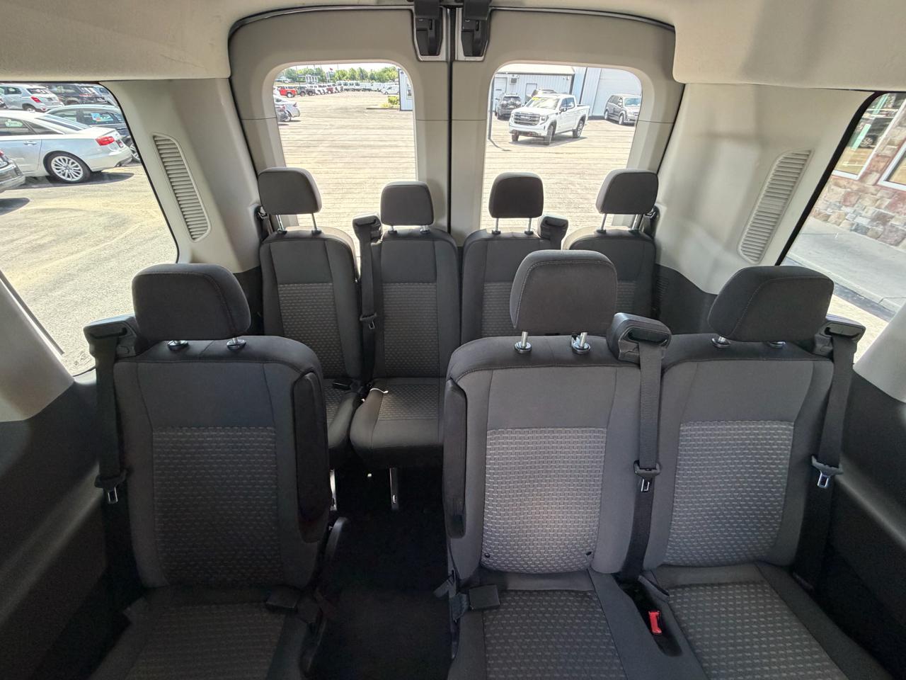 Ford Transit Passenger Wagon T-350 148" Med Roof XLT RWD 2023