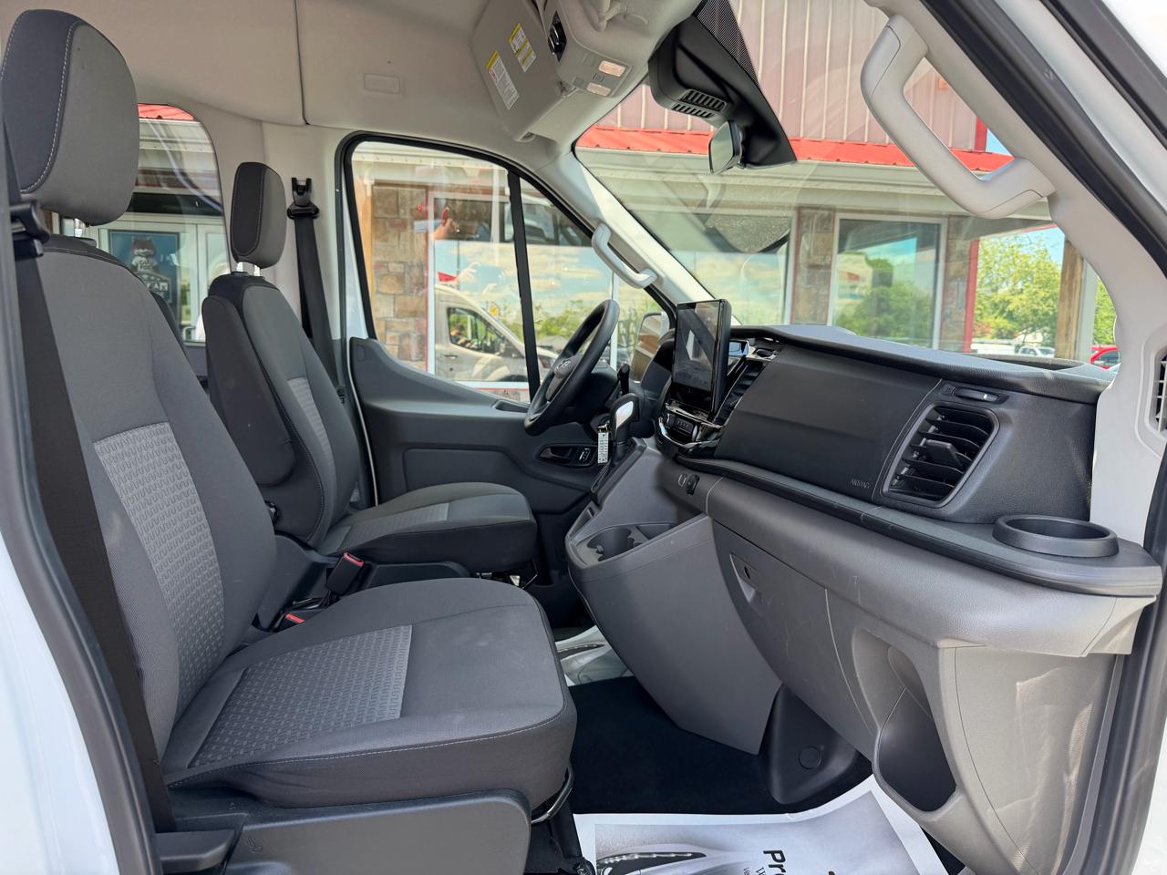Ford Transit Passenger Wagon T-350 148" Med Roof XLT RWD 2023
