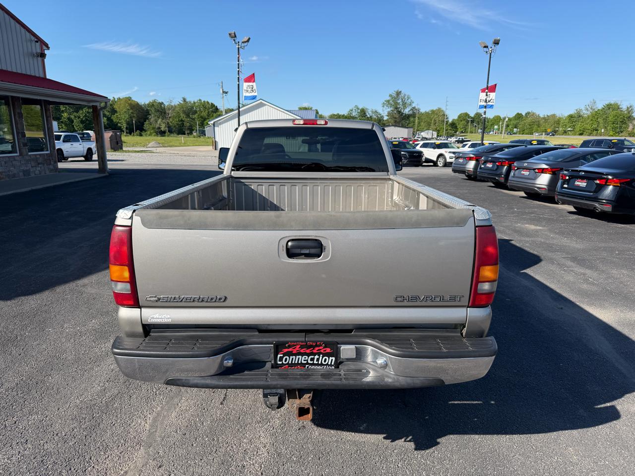 Chevrolet Silverado 2500HD Ext Cab 157.5" WB LS 2001