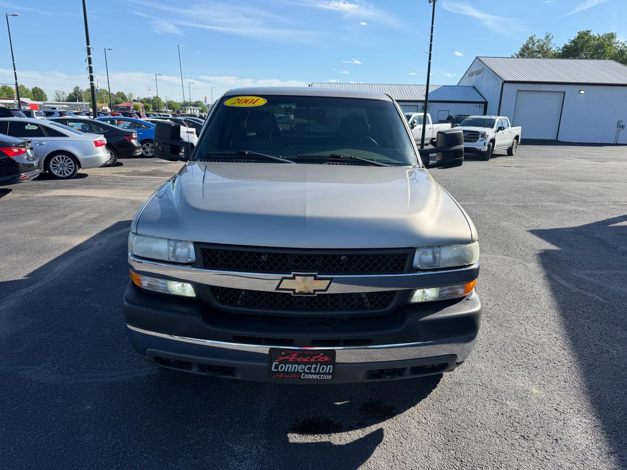 Chevrolet Silverado 2500HD Ext Cab 157.5" WB LS 2001