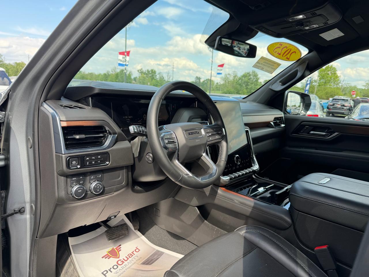 GMC Yukon XL 4WD 4dr Denali 2025