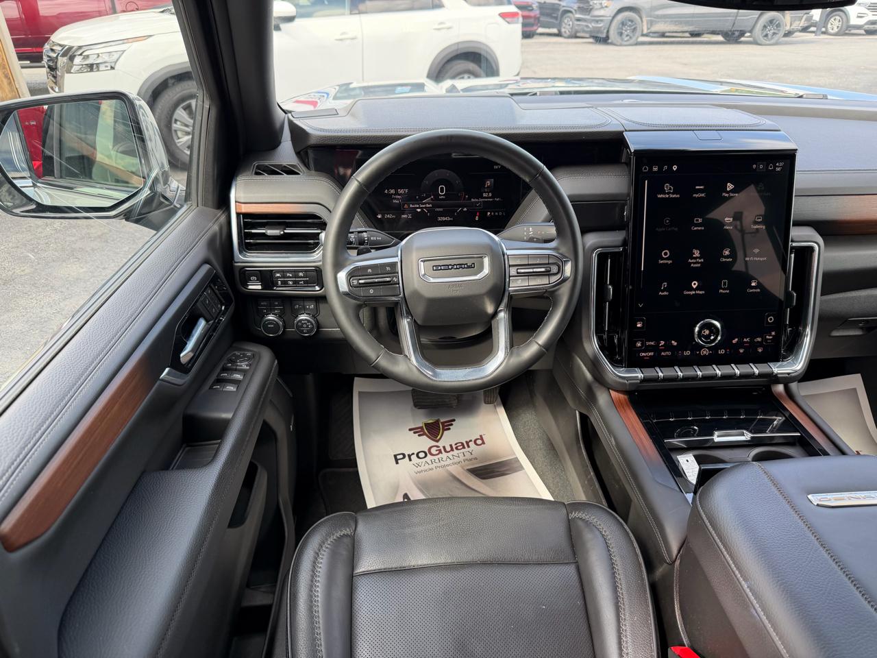 GMC Yukon XL 4WD 4dr Denali 2025