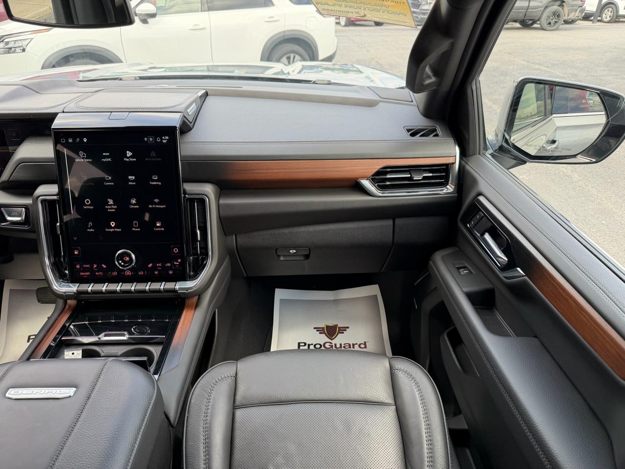 GMC Yukon XL 4WD 4dr Denali 2025