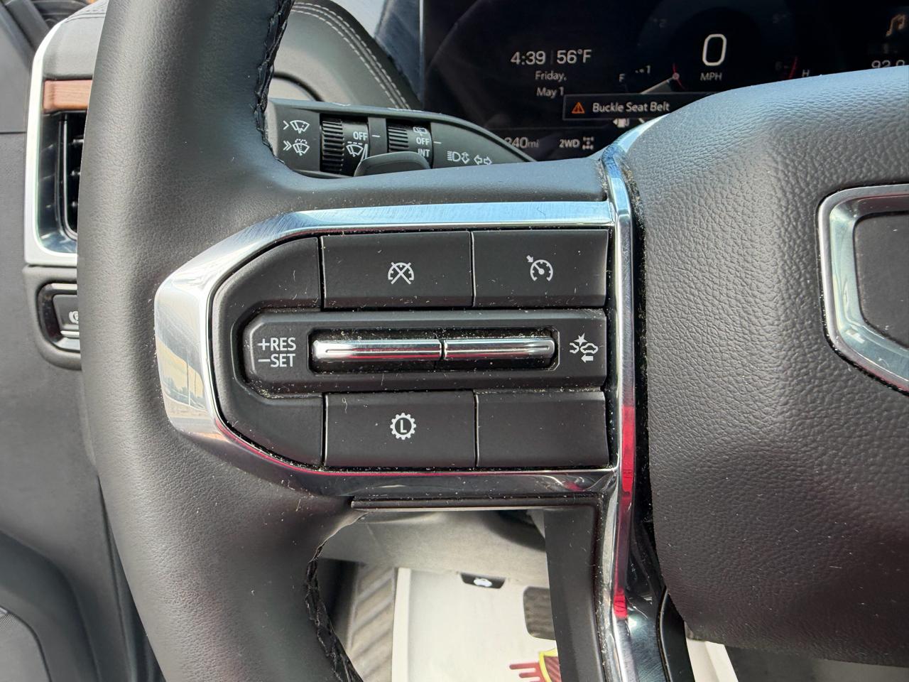 GMC Yukon XL 4WD 4dr Denali 2025