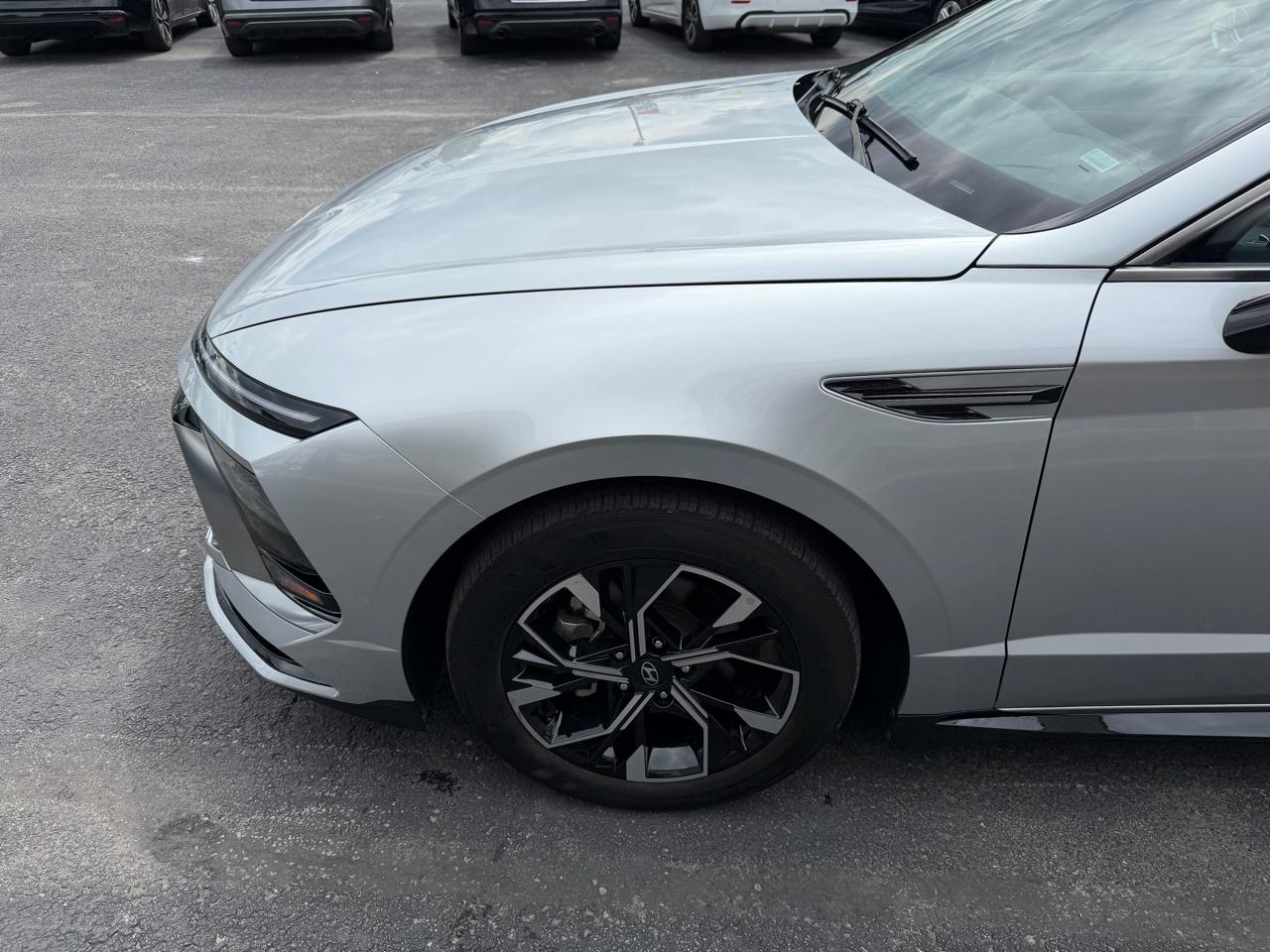 Hyundai Sonata SEL FWD 2025