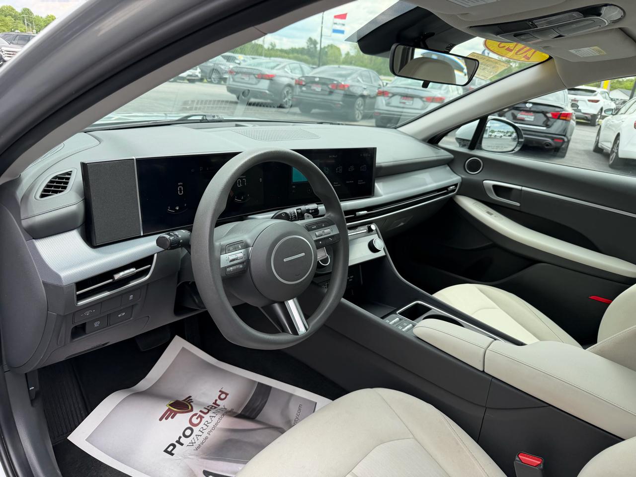 Hyundai Sonata SEL FWD 2025