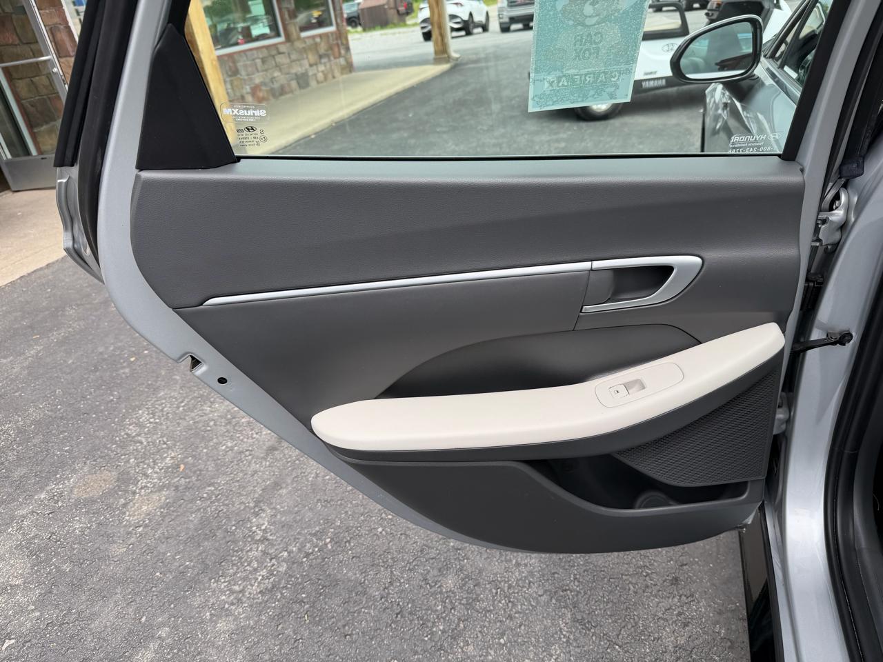 Hyundai Sonata SEL FWD 2025
