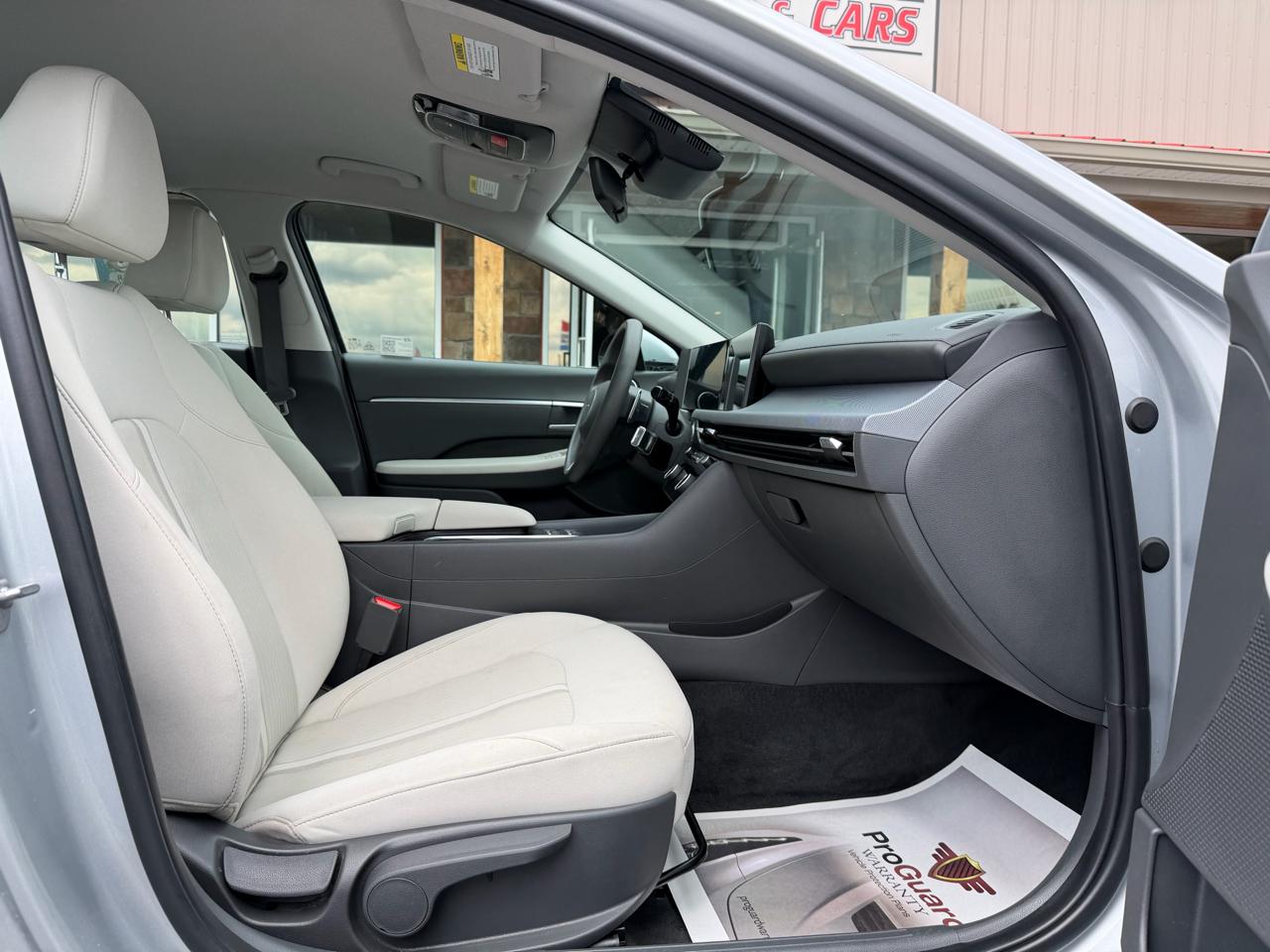 Hyundai Sonata SEL FWD 2025