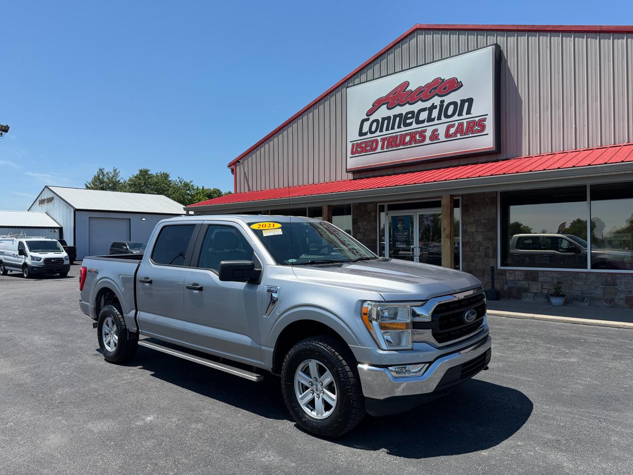Ford F-150 4WD SuperCrew 145" XLT 2021