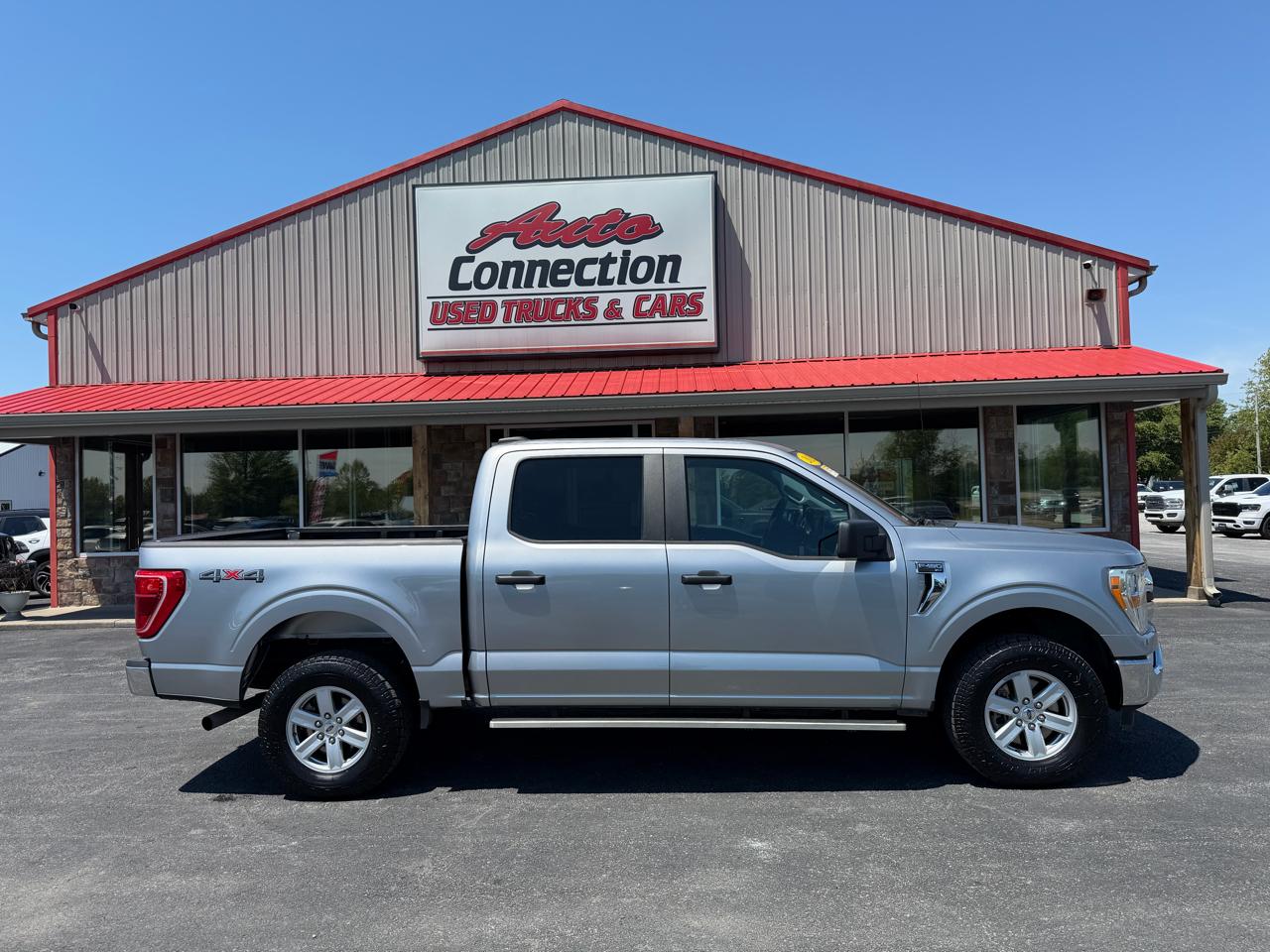 Ford F-150 4WD SuperCrew 145" XLT 2021