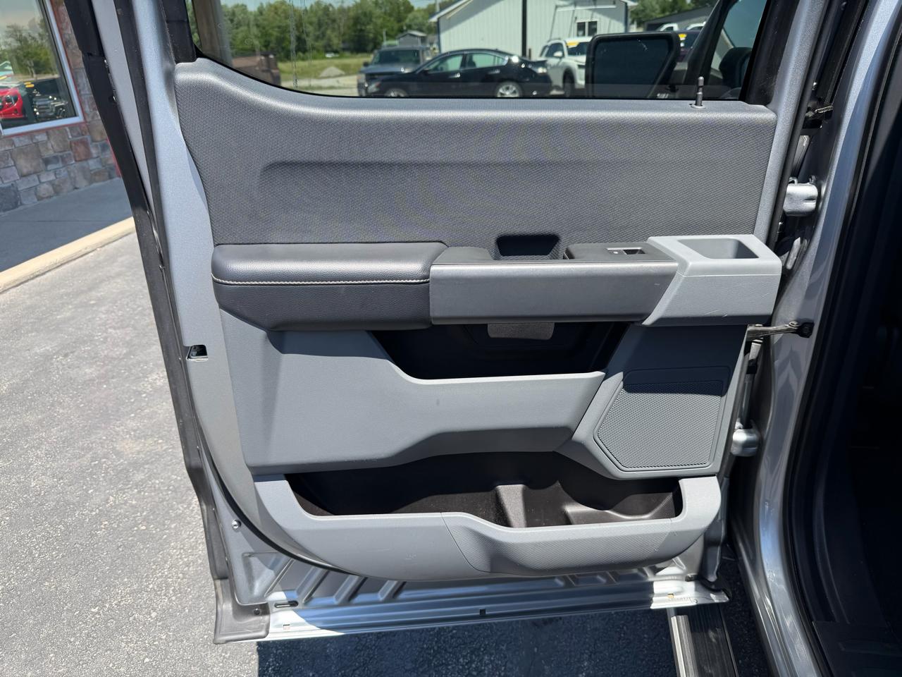Ford F-150 4WD SuperCrew 145" XLT 2021