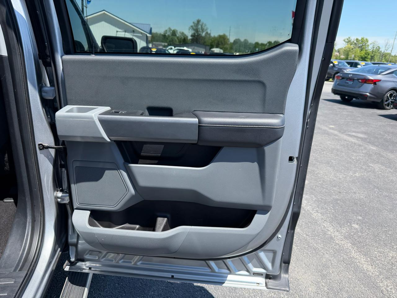 Ford F-150 4WD SuperCrew 145" XLT 2021