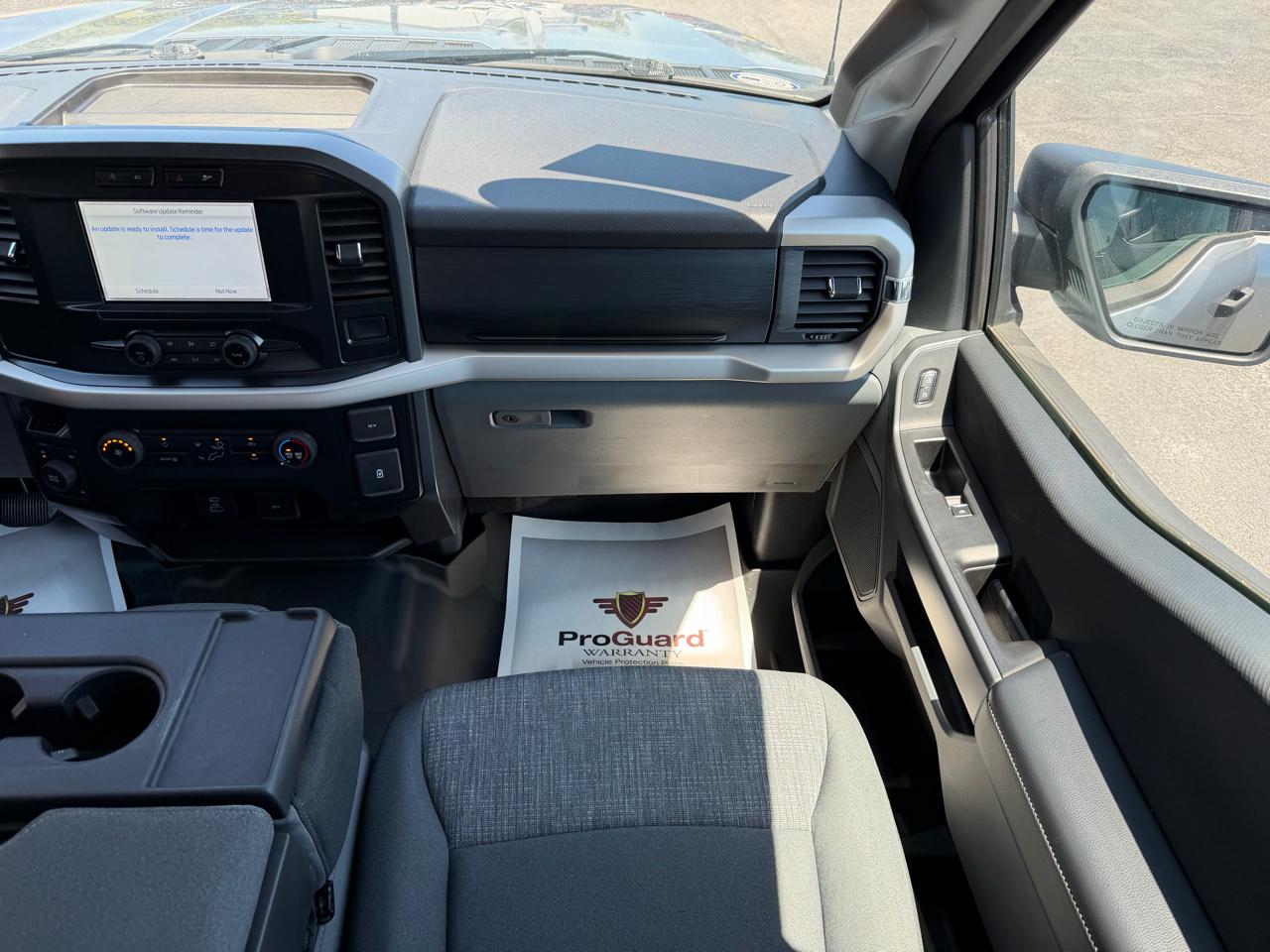 Ford F-150 4WD SuperCrew 145" XLT 2021