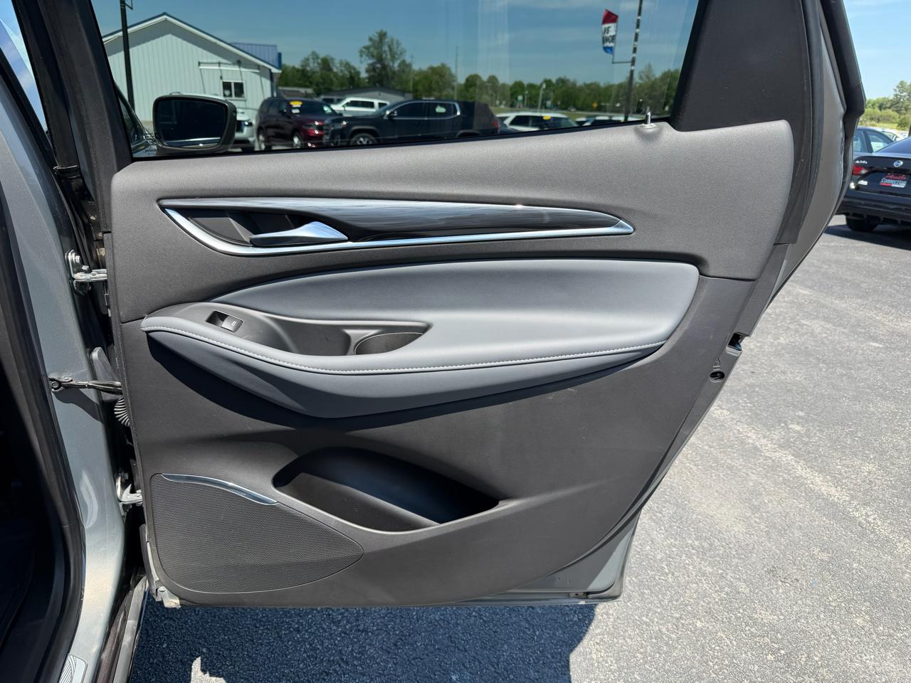 Buick Enclave AWD 4dr Essence 2019