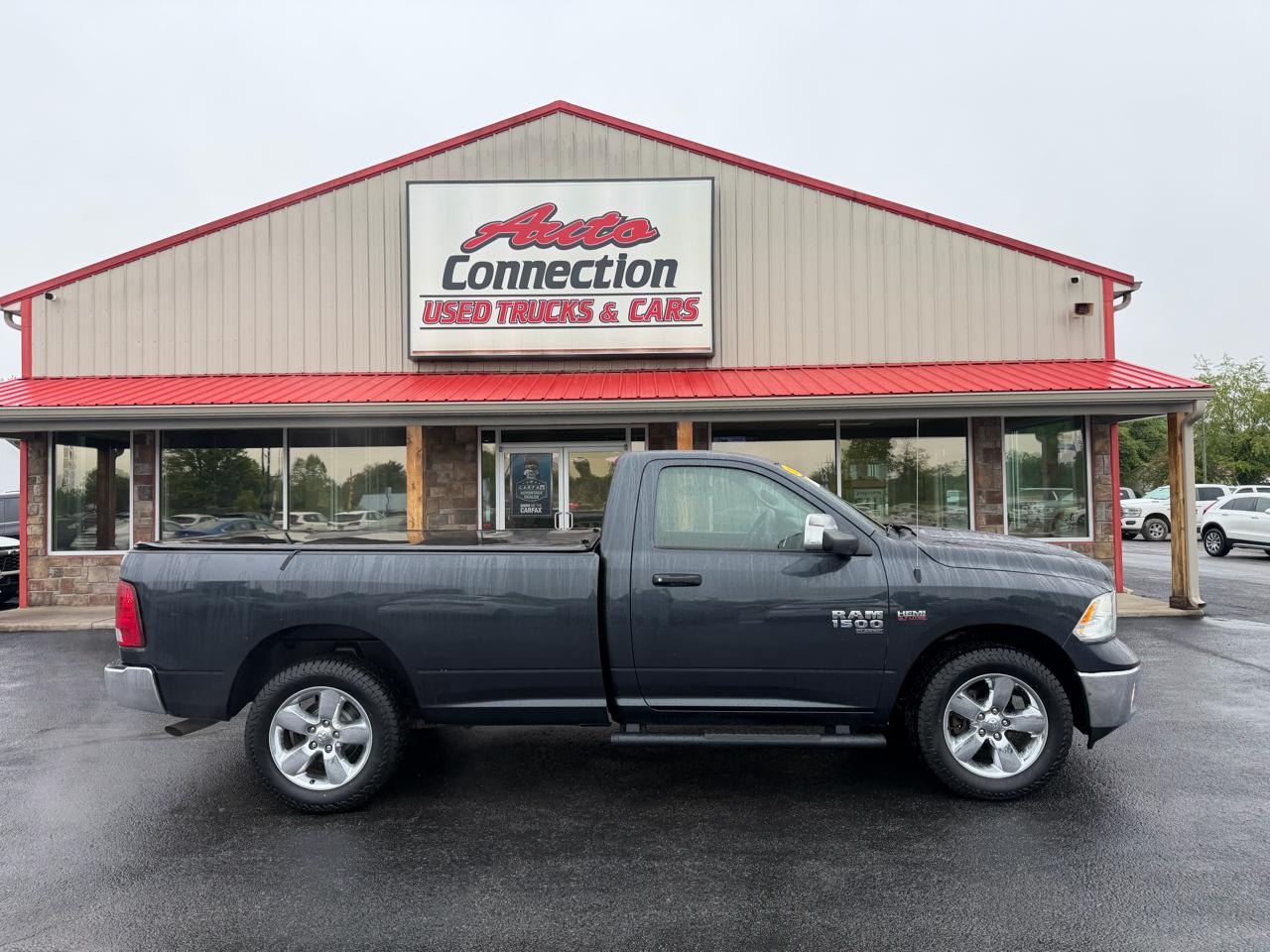 RAM 1500 Classic Tradesman 4x4 Reg Cab 8' Box 2019