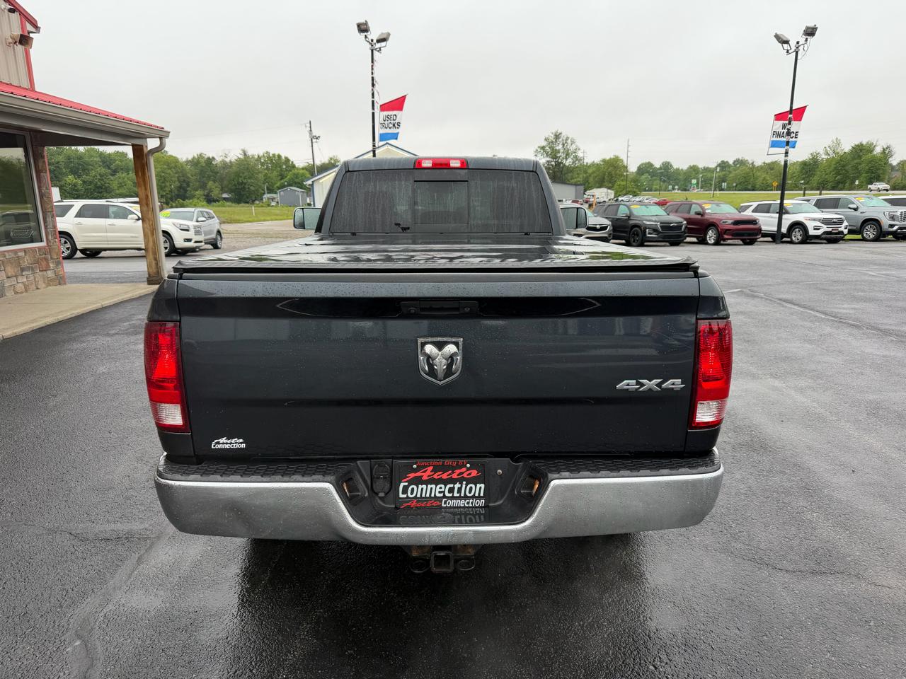 RAM 1500 Classic Tradesman 4x4 Reg Cab 8' Box 2019