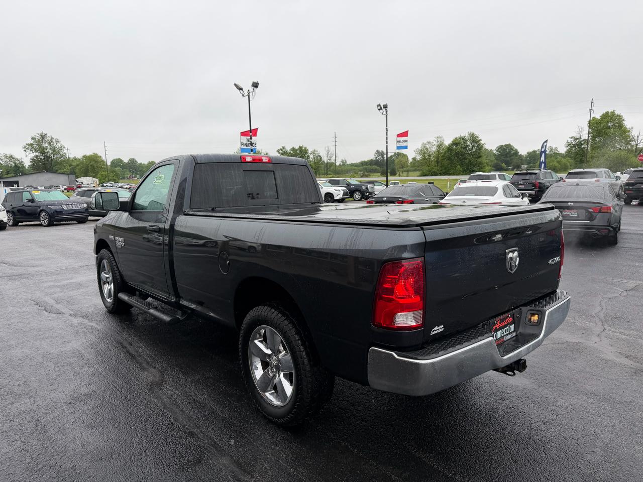 RAM 1500 Classic Tradesman 4x4 Reg Cab 8' Box 2019