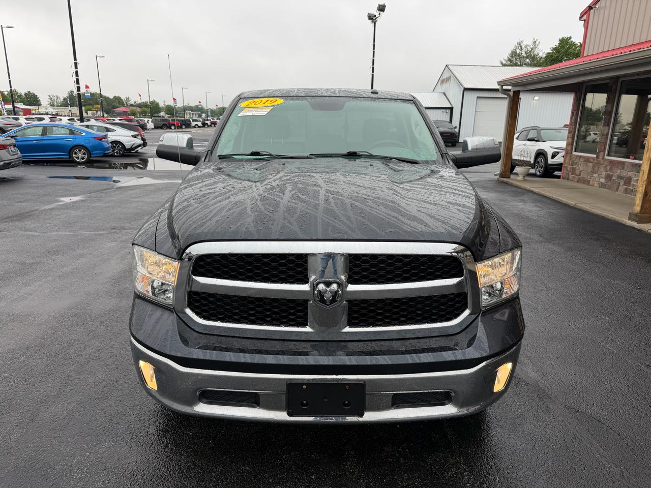 RAM 1500 Classic Tradesman 4x4 Reg Cab 8' Box 2019