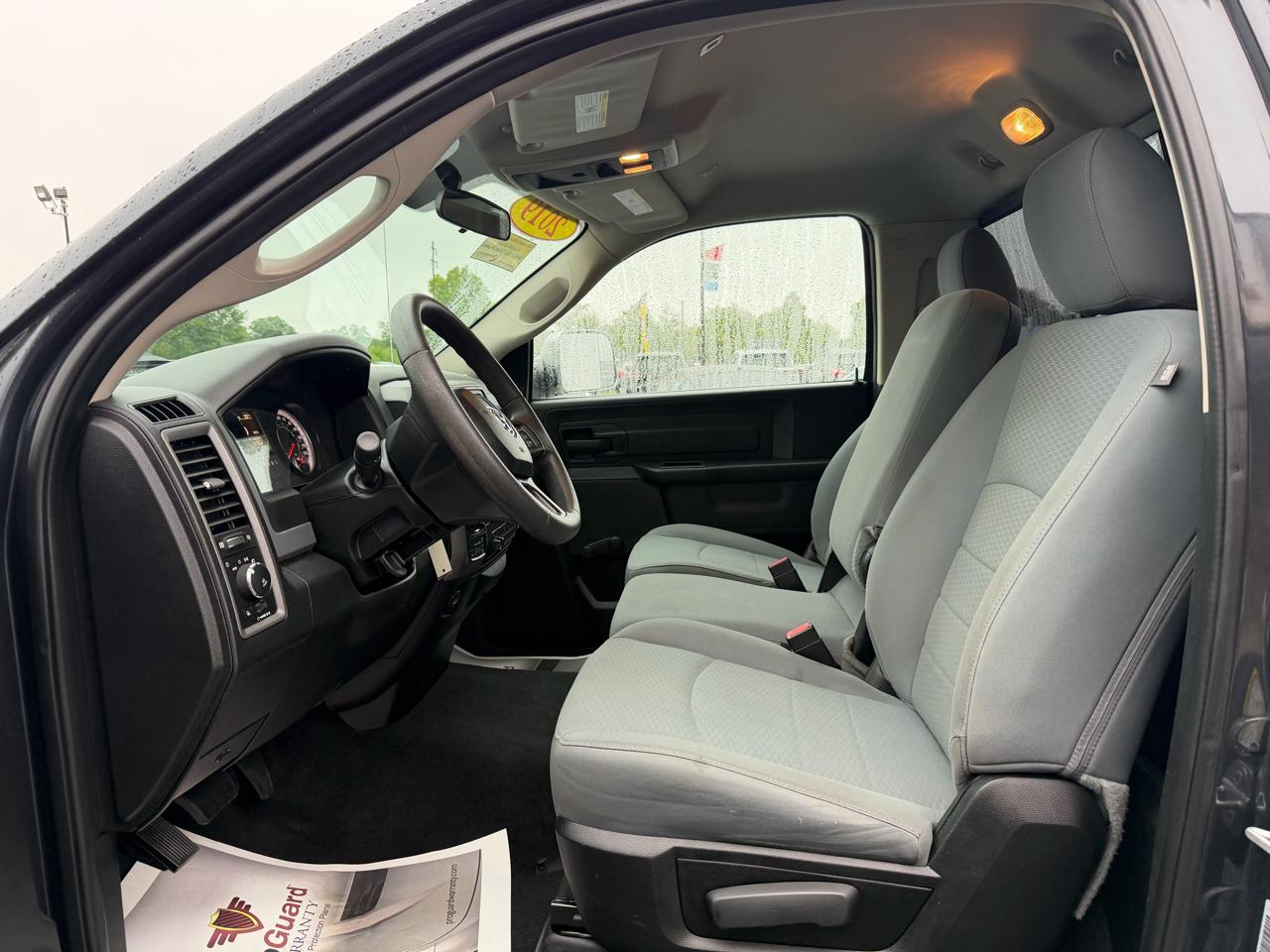 RAM 1500 Classic Tradesman 4x4 Reg Cab 8' Box 2019